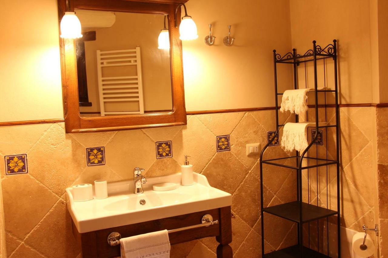 Il Cortile Delle Rose House *