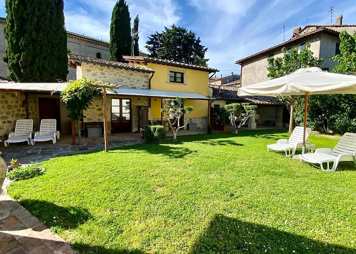 Il Cortile Delle Rose Holiday House